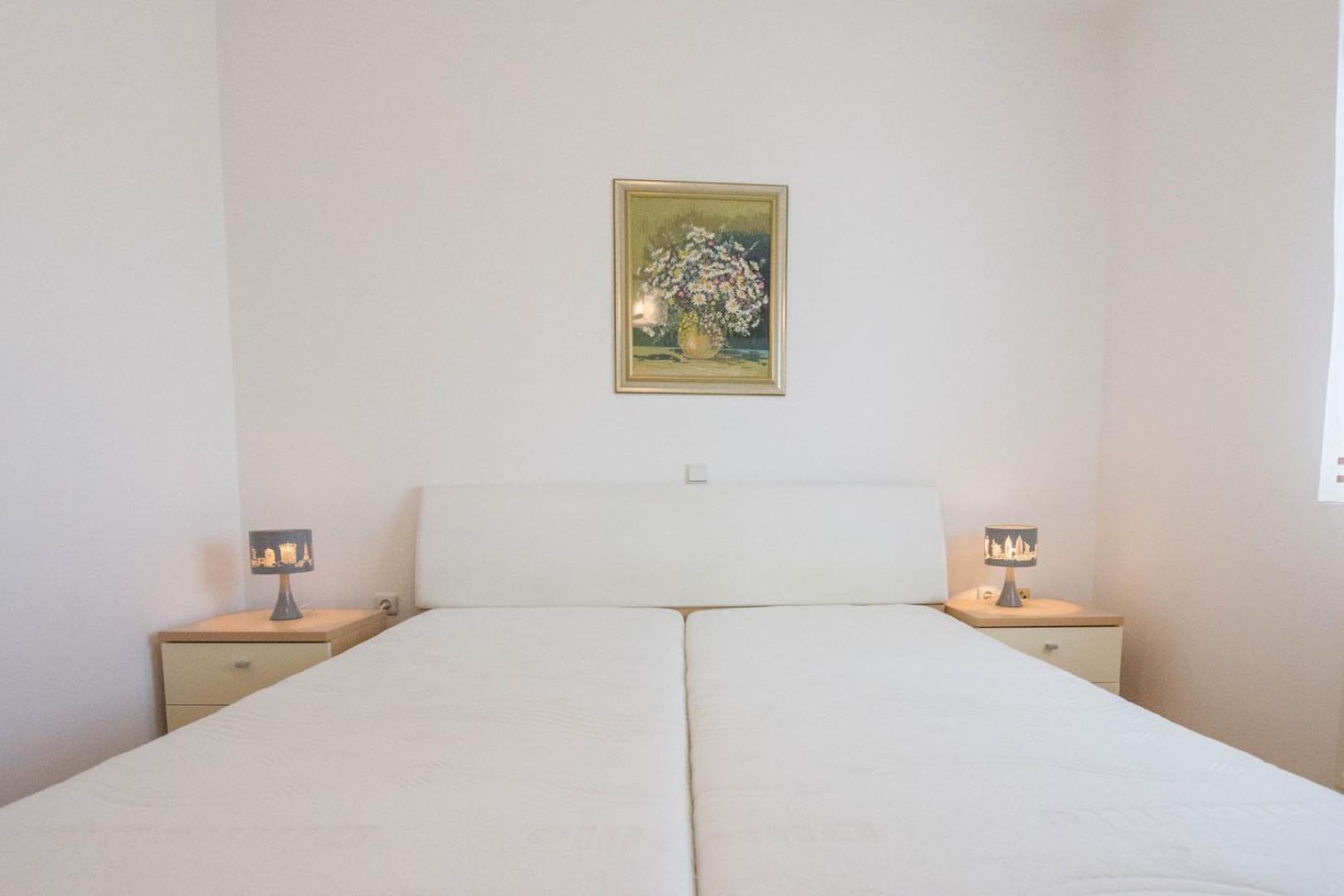 Spacious Apartment On A Great Location -Apartment Kuhta Biograd Na Moru Εξωτερικό φωτογραφία