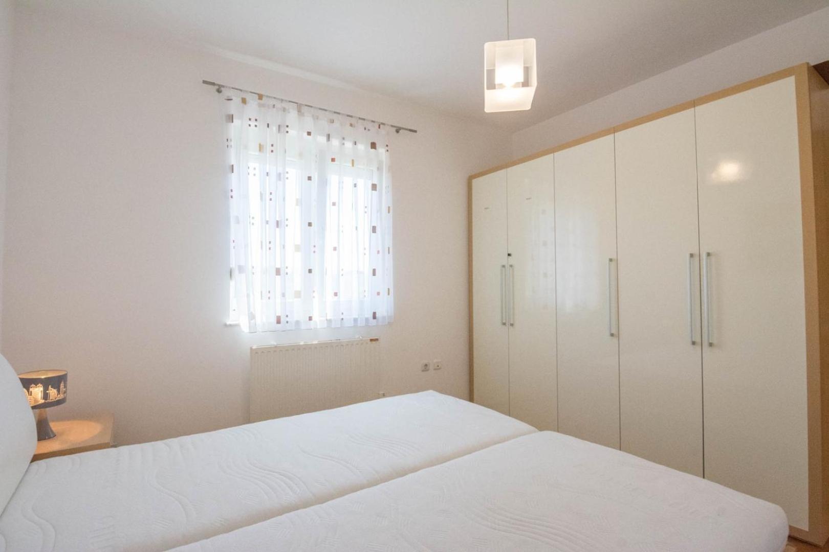 Spacious Apartment On A Great Location -Apartment Kuhta Biograd Na Moru Εξωτερικό φωτογραφία