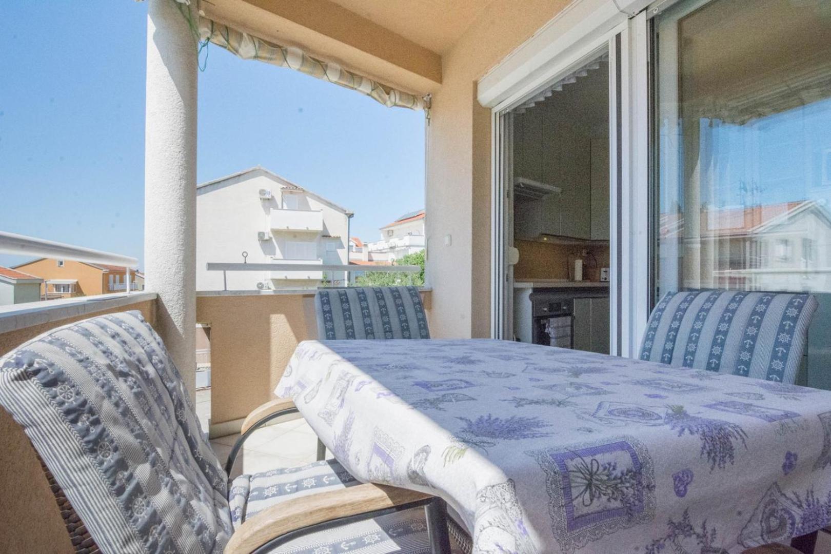 Spacious Apartment On A Great Location -Apartment Kuhta Biograd Na Moru Εξωτερικό φωτογραφία